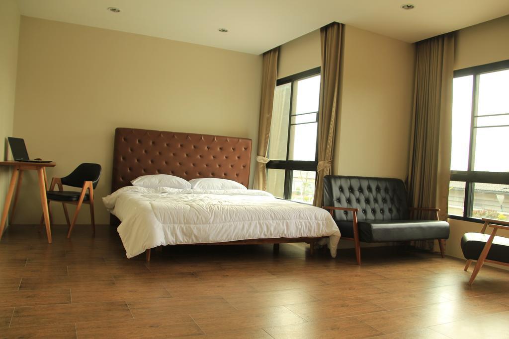 The Residence Thepkanjana Ban Khlong Krathum Baen Εξωτερικό φωτογραφία